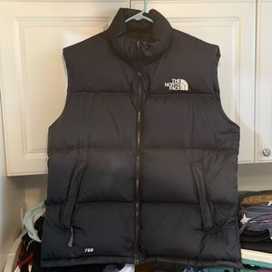 Men’s North Face puffy vest.